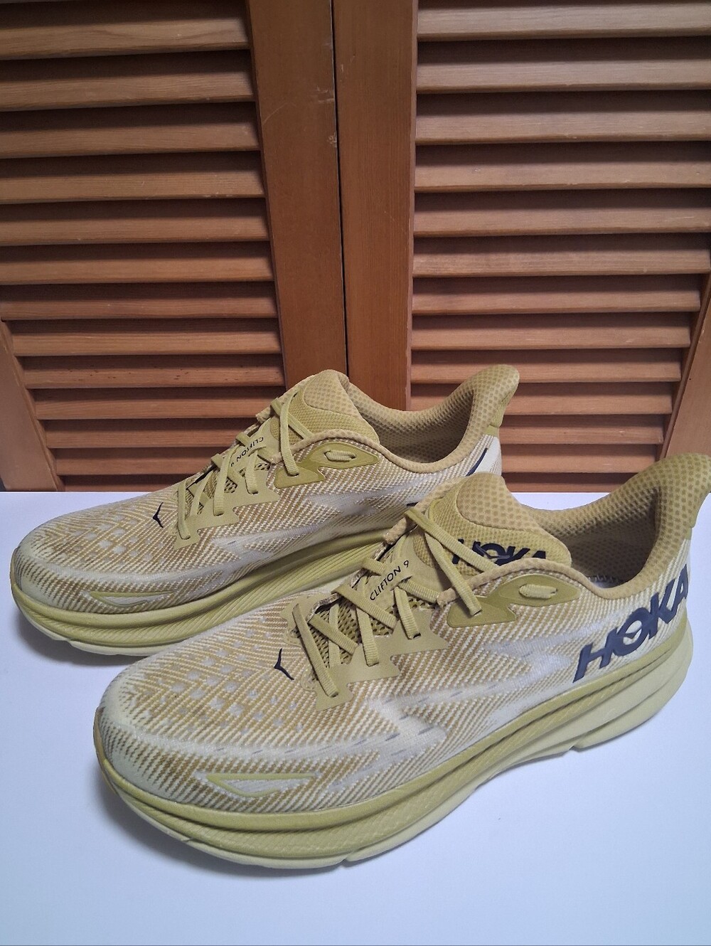 Hoka Clifton 9 Golden Lichen/ Celery Root Men's Running Shoe * Size: 15D
